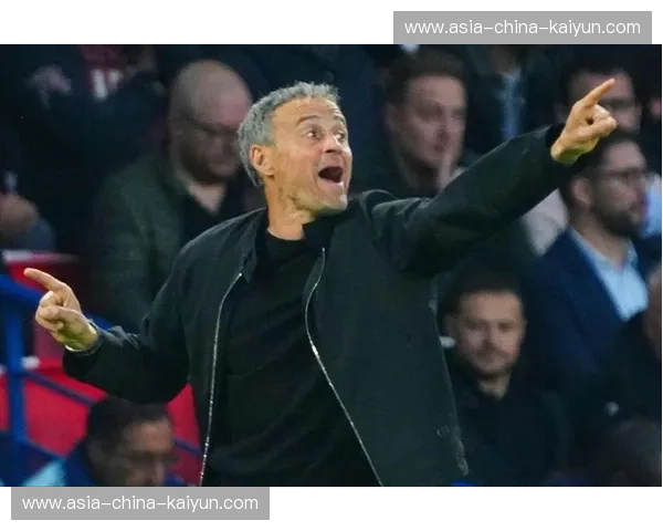 德罗完成巴黎首秀，18岁小将称恩里克为加盟关键因素