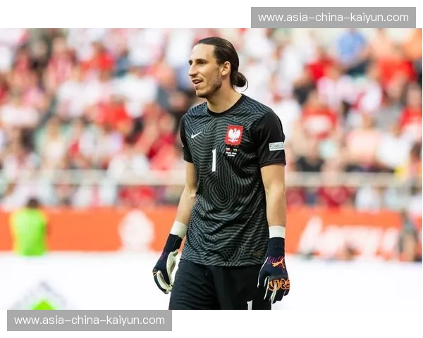 莱比锡竞技场雨战，沃尔夫斯堡门将格拉巴拉多次神扑力保球门不失