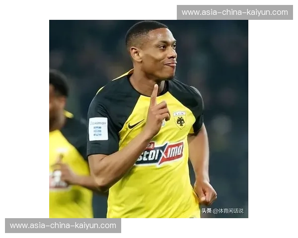 蒙特雷前锋马夏尔肩关节脱臼，或缺席3-6个月影响球队锋线